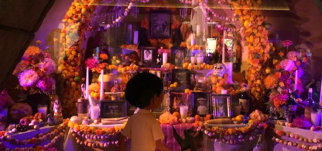 Mirror de los Muertos